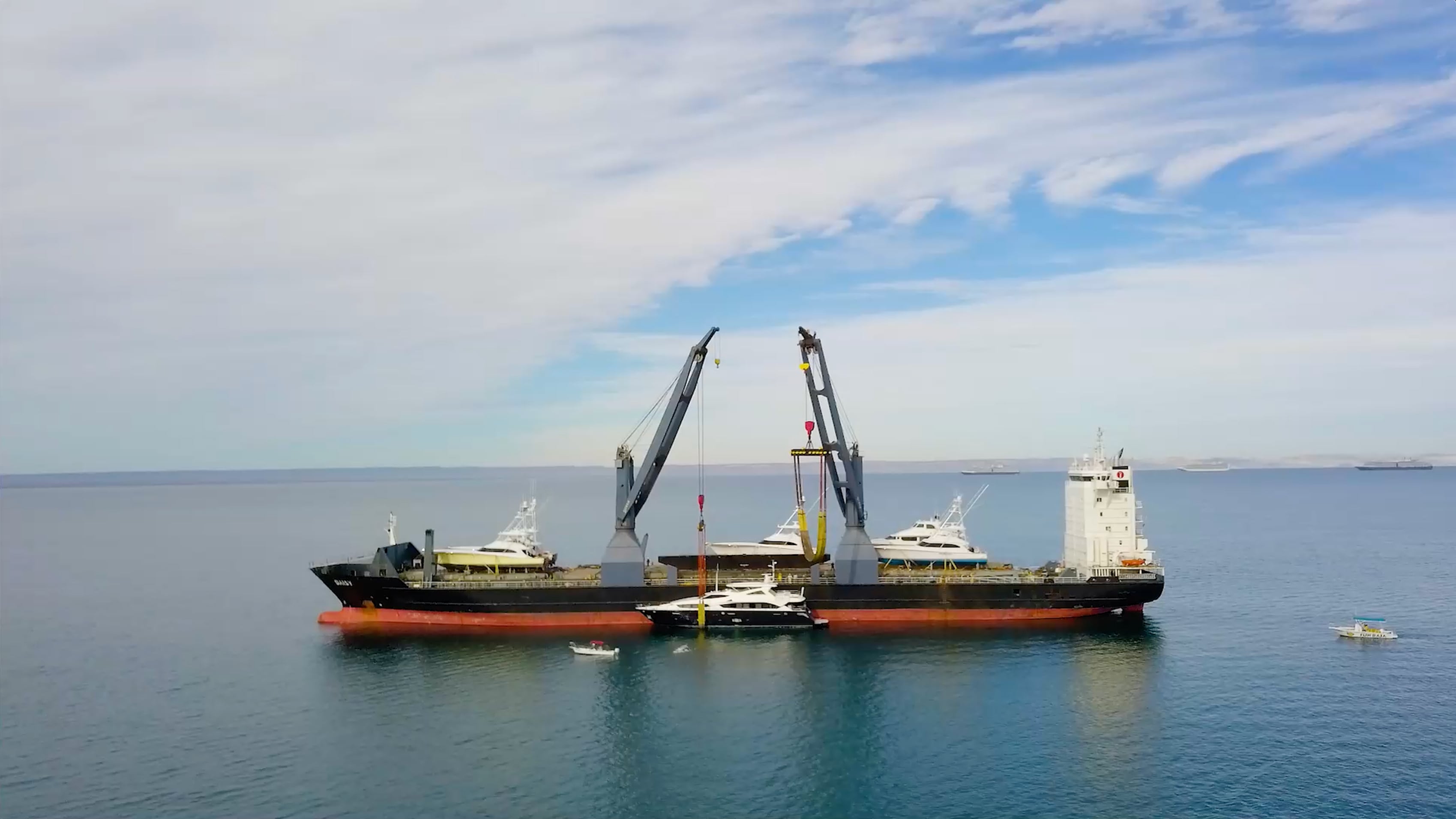 Yacht Transport AI Hero